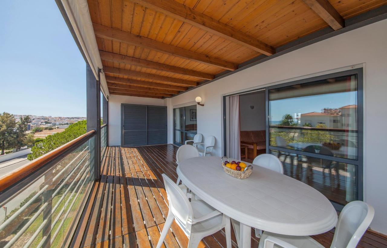 B46 - Marinapark Apartment With Seaview Лагуш Экстерьер фото